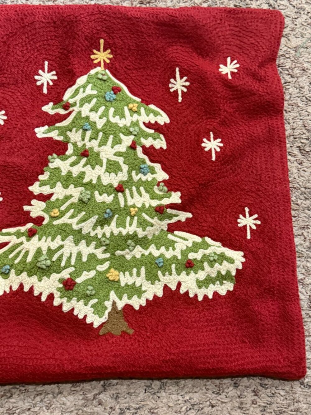 Potterybarn Christmas Tree Pillow Cover Red Green Crewel Embroidered 18X18 - Picture 5 of 10
